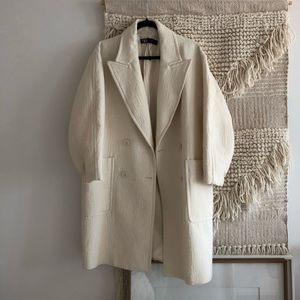 Like NEW off white ZARA cropped jacket